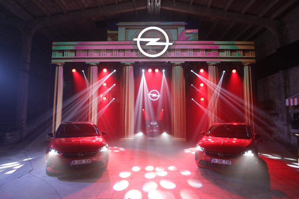 OPEL, ALTINCI NESİL YENİ CORSA İÇİN BERLİN’İ İSTANBUL’A GETİRDİ