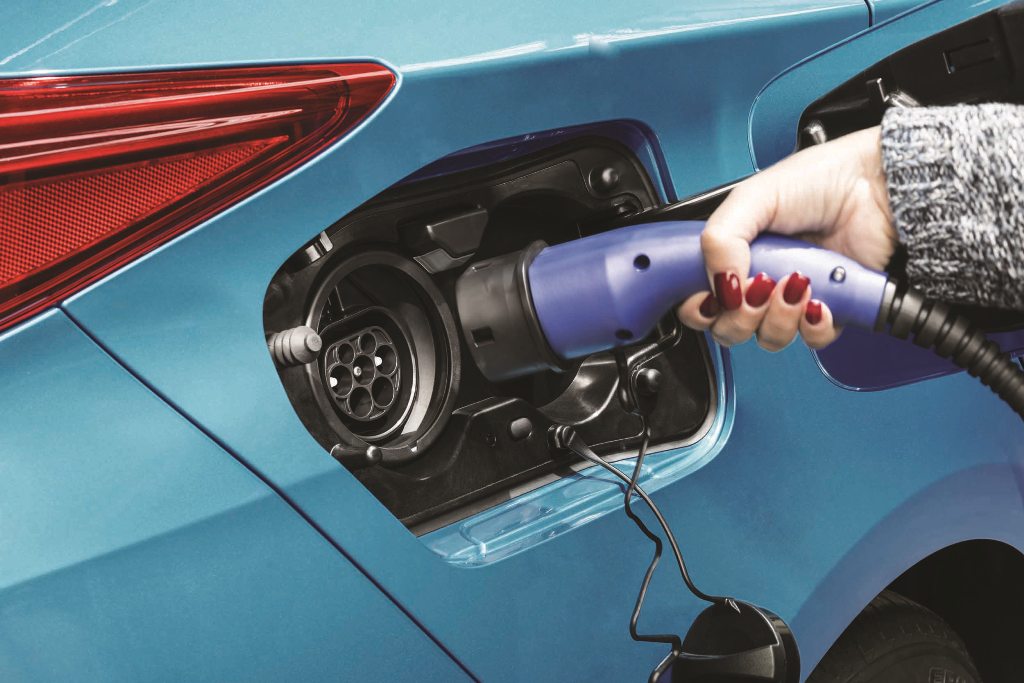 Toyota ve Panasonic Yeni Nesil Elektrikli Araçlara Yüksek Teknolojiye Sahip Batarya Üretecek