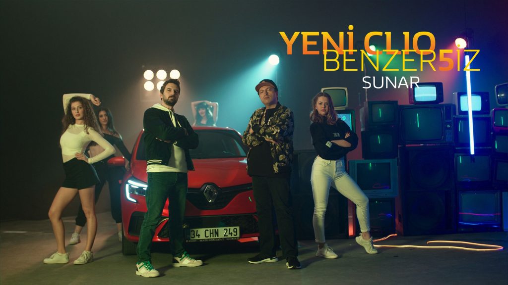 Renault Clio’ya özel dijital reklam