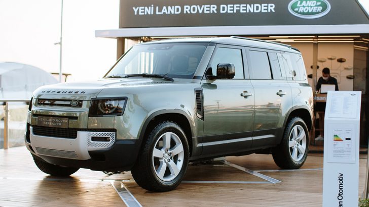 Yeni Land Rover Defender Bodrum’da sergileniyor