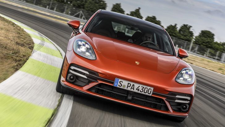 Porsche Panamera yenilendi