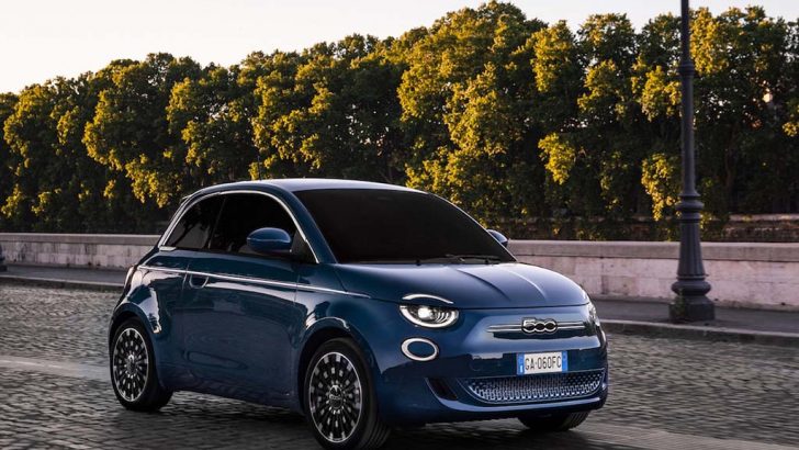 Fiat 500, yeni yaşını sanal müze Virtual Casa 500 ile