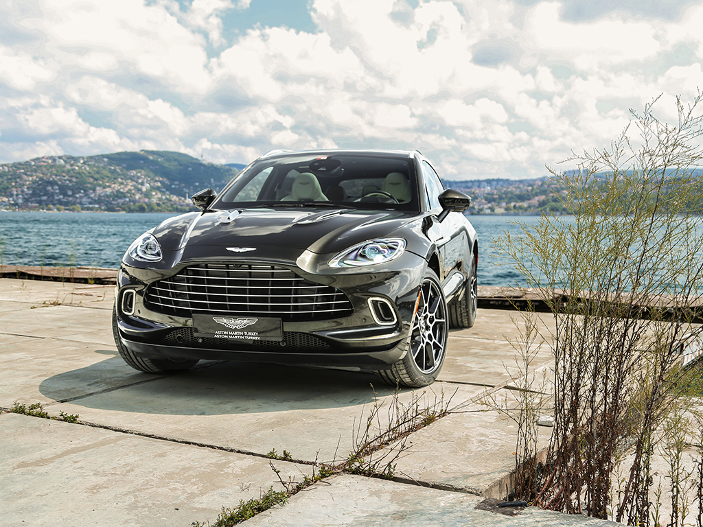 Aston Martin’in ilk SUV’u DBX Türkiye’de