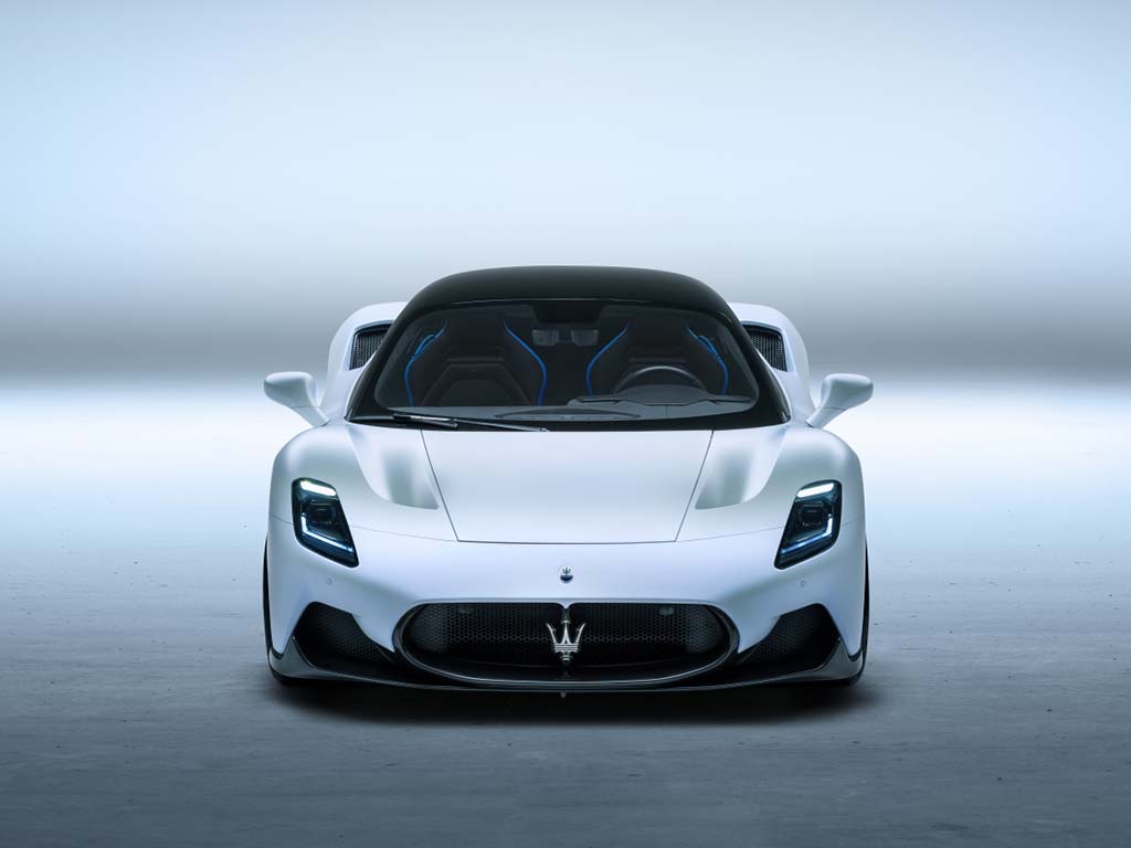 Yeni neslin süper spor otomobili Maserati MC20 tanıtıldı!