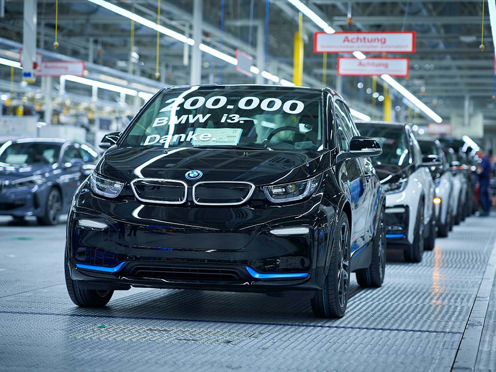 200 bininci BMW i3 kez banttan indi