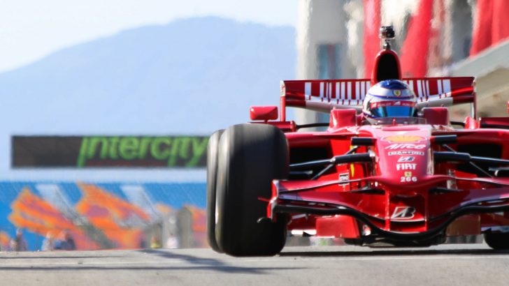 Formula 1’de İstiklal Marşımızı Murat Karahan Seslendirecek
