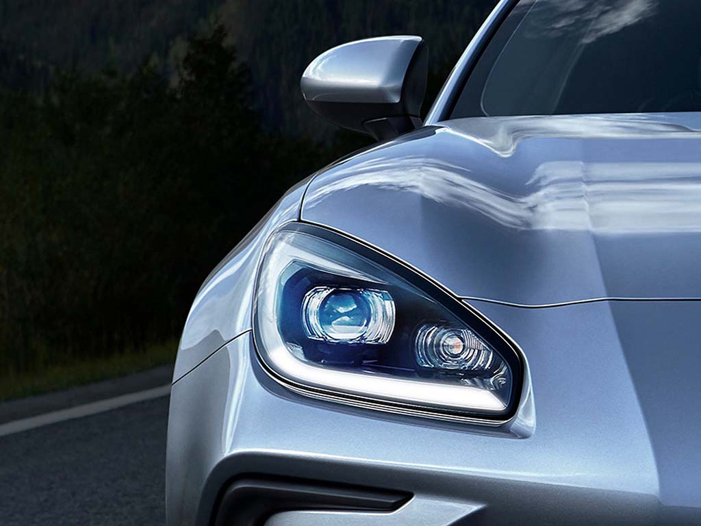 2022 Subaru BRZ yüzünü gösterdi