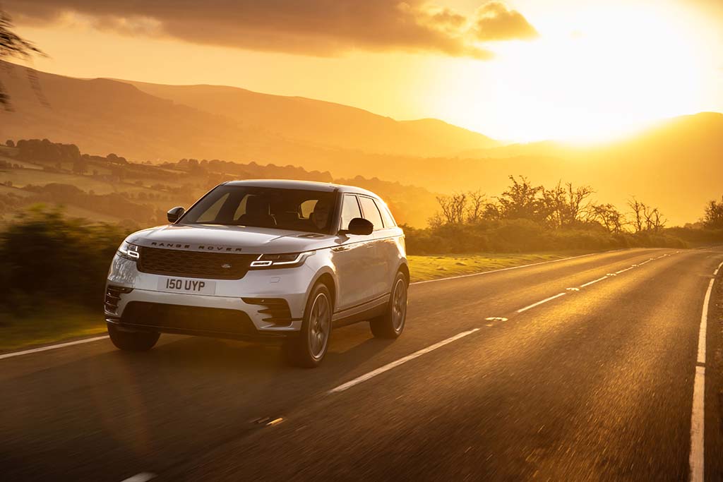 Range Rover Velar yıl sonuna özel faiz avantajıyla showroomlarda