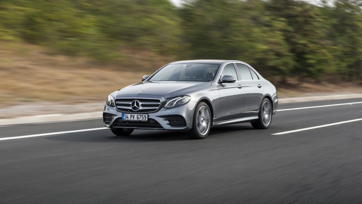 Mercedes Mart ayında da kazandırıyor