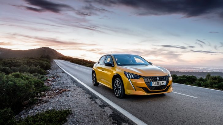 Yeni Peugeot 208 Türkiye’de kaç paradan satılacak?