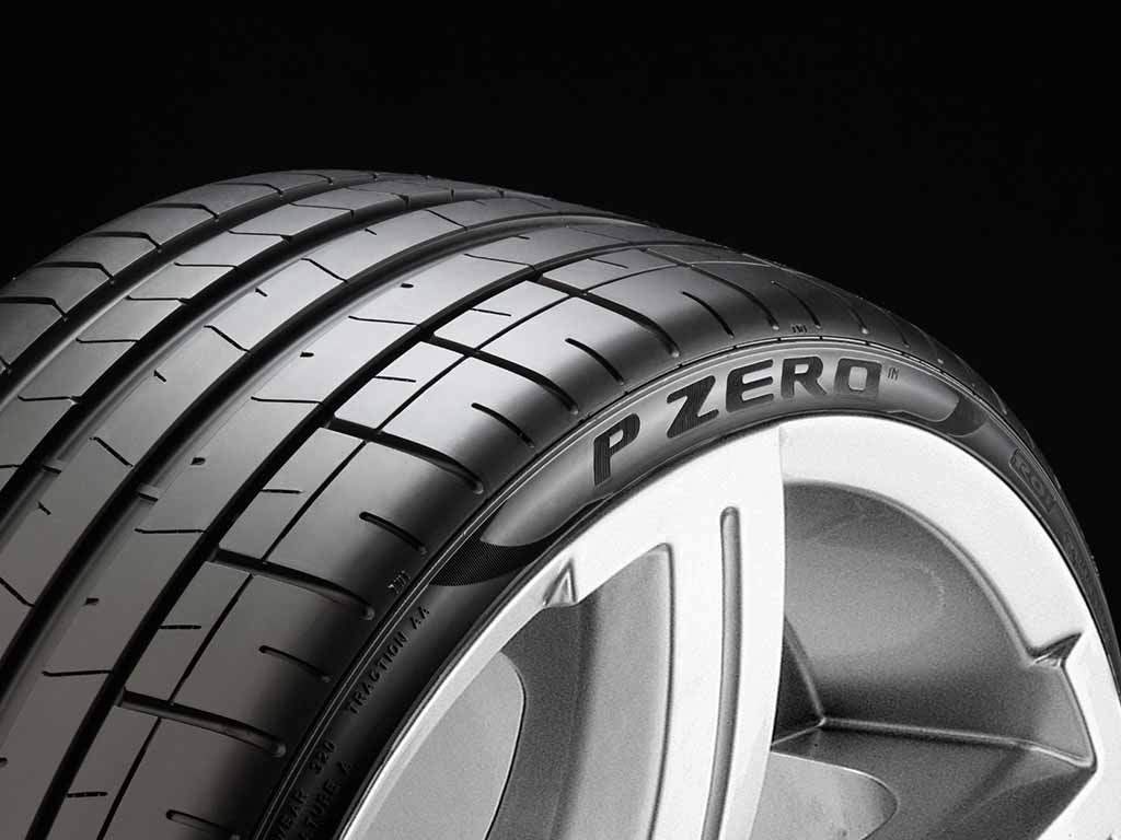 Pirelli’den BMW 8 Serisi için özell lastik