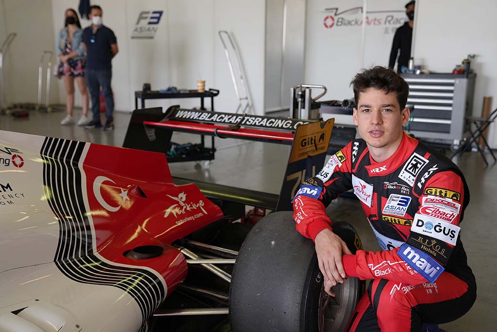 Cem Bölükbaşı’dan Formula 3’te büyük başarı