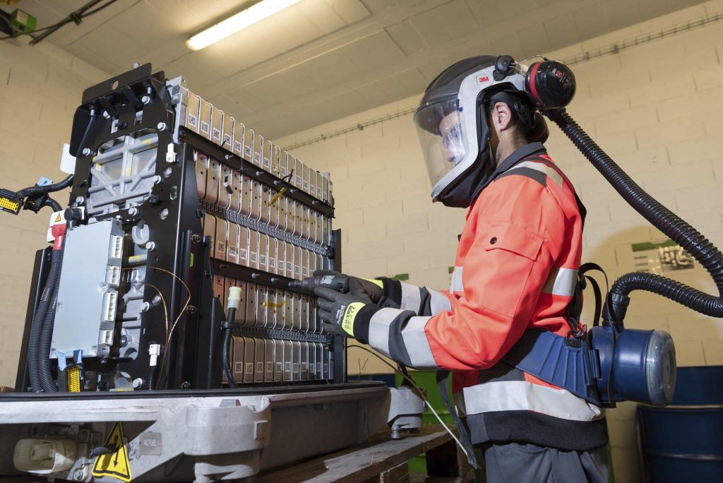 Renault Grubu ve Veolia ve Solar batarya güçlerini birleştirdi