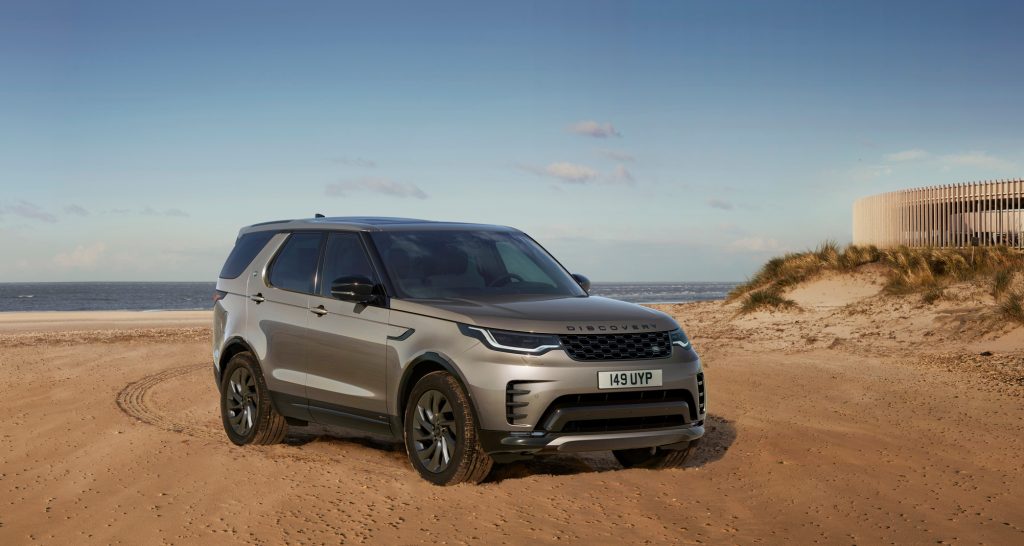 Yenilenen Land Rover Discovery Türkiye’de