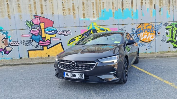 Opel, amiral gemisini yeniledi