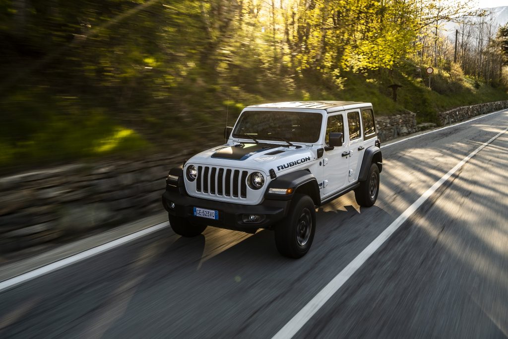 JEEP WRANGLER da Elektrikliler Grubuna Dahil Oldu!