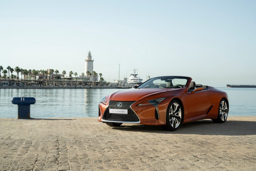 ‘Dünyanın En Güzel Üstü Açılan Otomobili’ Lexus LC 500 Convertible Türkiye’de!