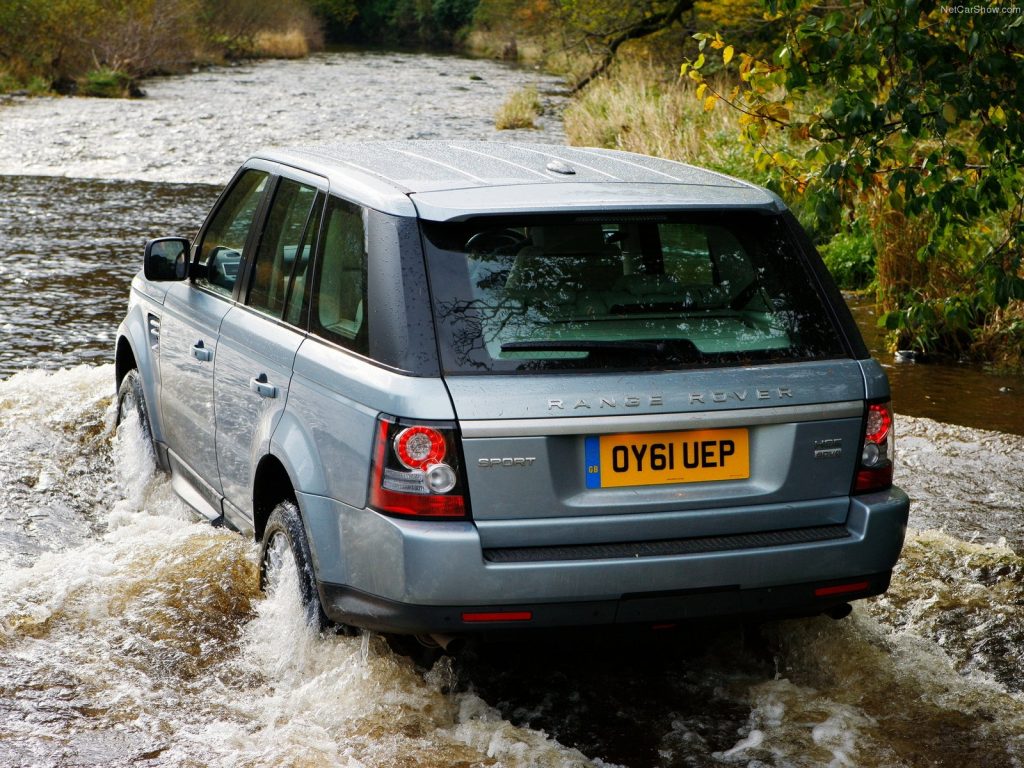 Land Rover yangın riski nedeniyle 111.000’den fazla otomobilini geri çağırdı