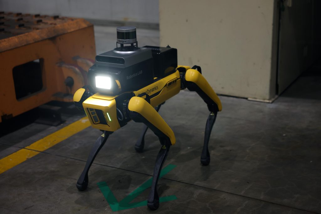 Hyundai Boston Dynamics İle Güvenlik Robotu Üretti.