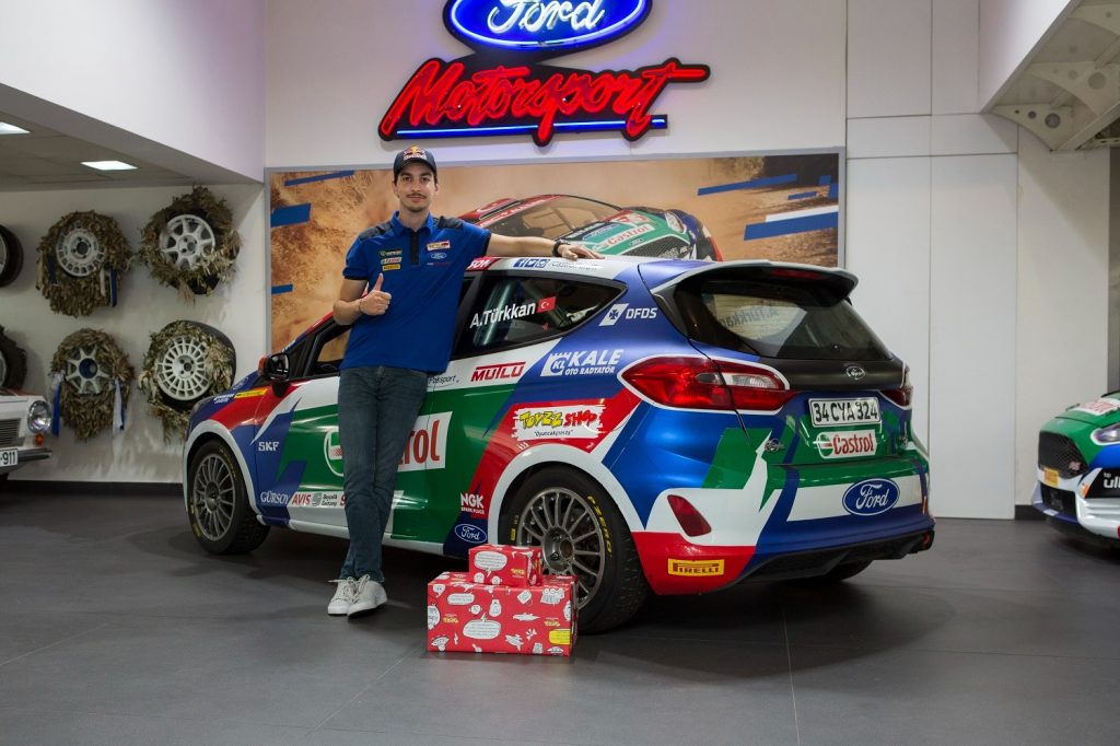 Toyzz Shop’tan genç ralli şampiyonu Ali Türkkan’a destek
