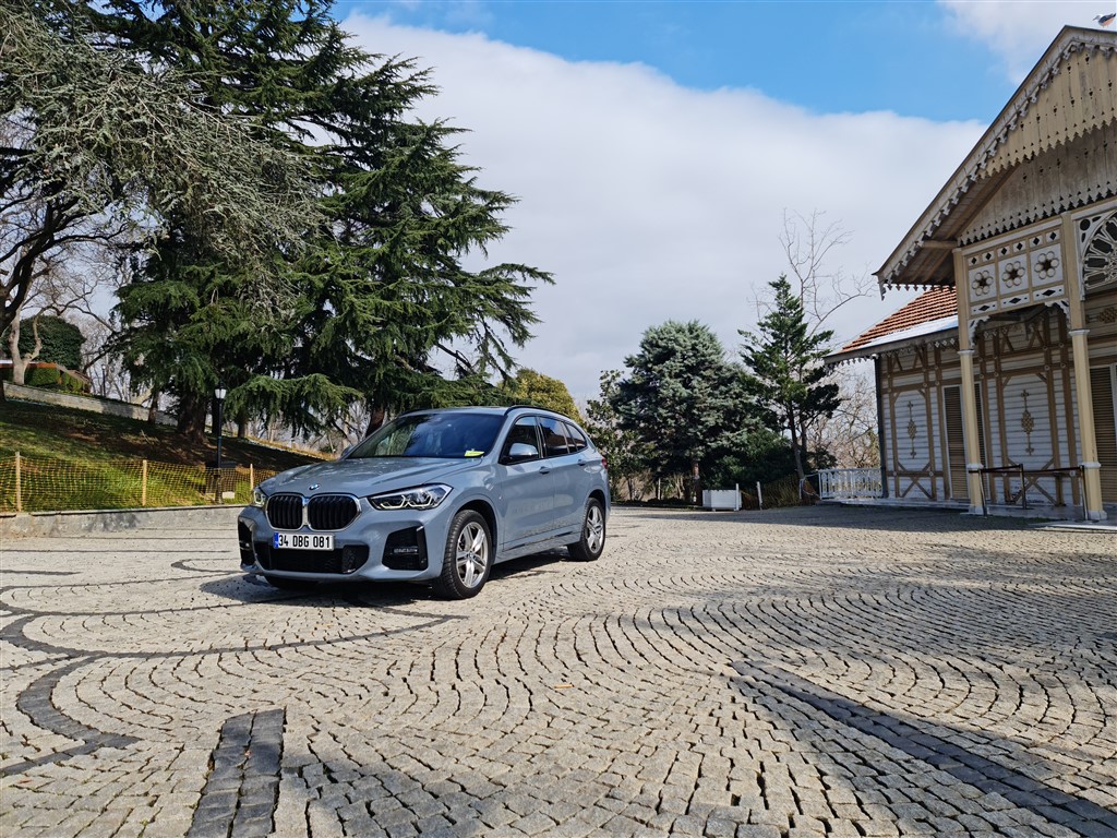 Arazideki Premium İsim BMW X1 !