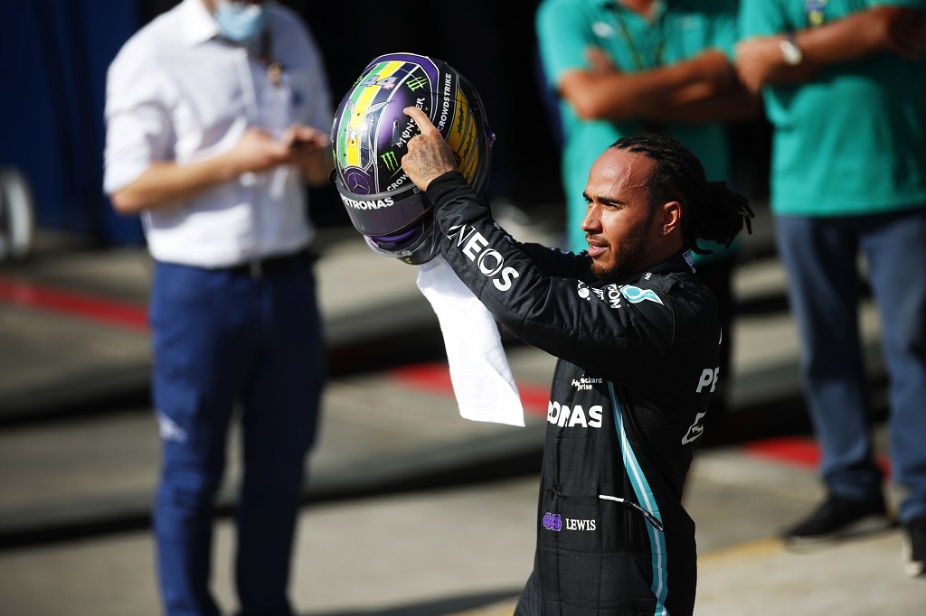 Lewis Hamilton’dan Efsane Zafer !