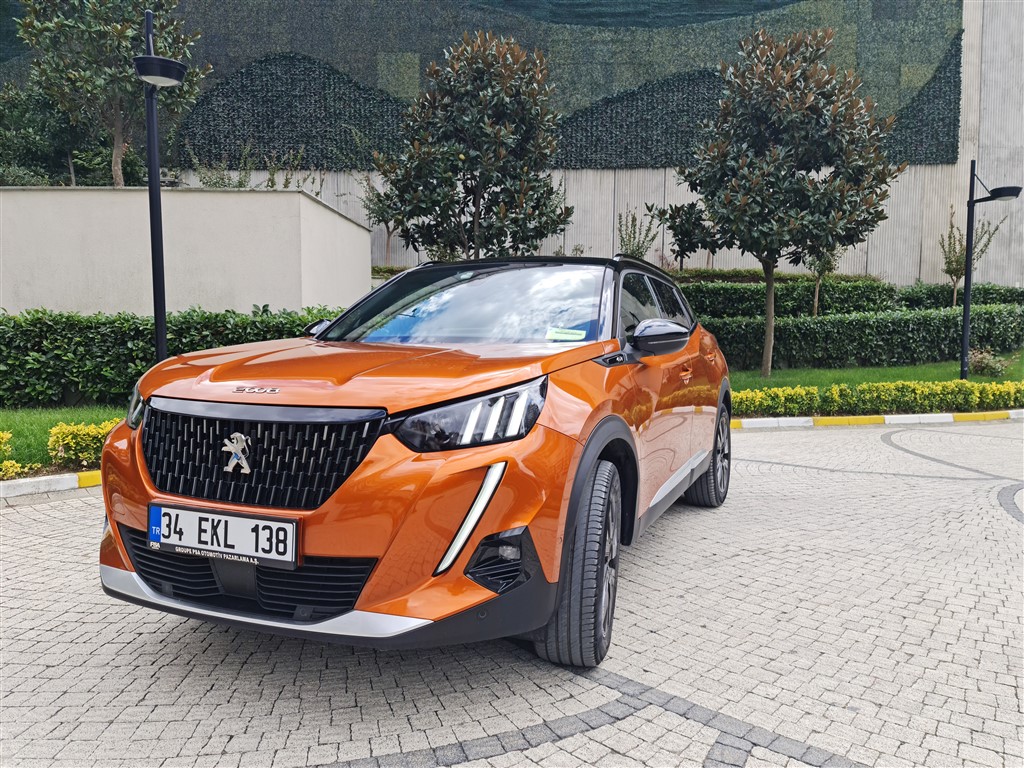 Peugeot 2008 Segmentinde Rakip Tanımıyor !