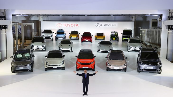Toyota 2030’a Kadar 30 Bataryalı Elektrikli Model Sunacak