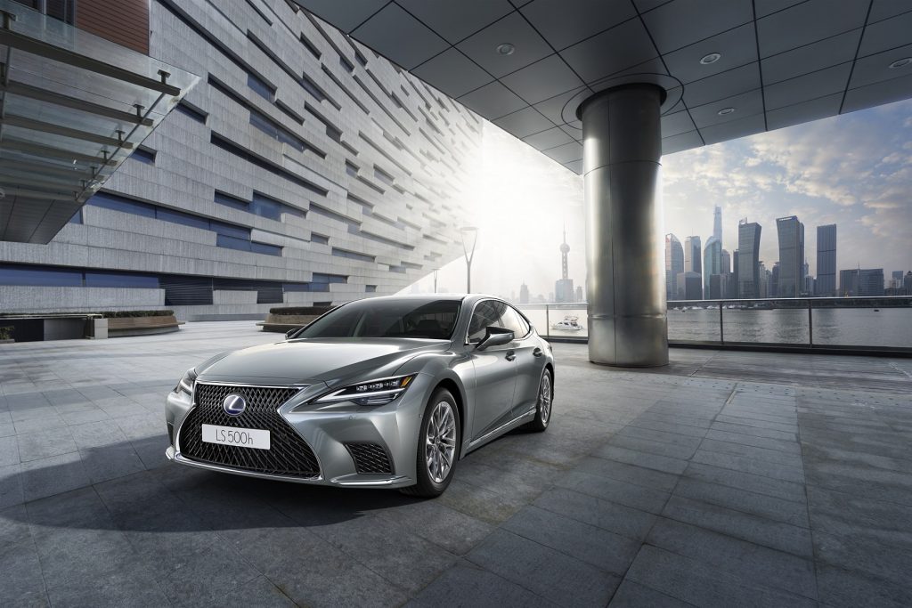 Lexus 3. Kez Üst Üste Aldığı “Güvenilirlik Ödülü” ile Dayanıklılığını Bir Kez daha Kanıtladı