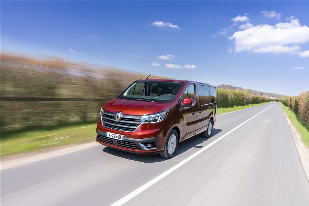 YENİ RENAULT TRAFIC AİLESİ TÜRKİYE’DE SATIŞA SUNULDU