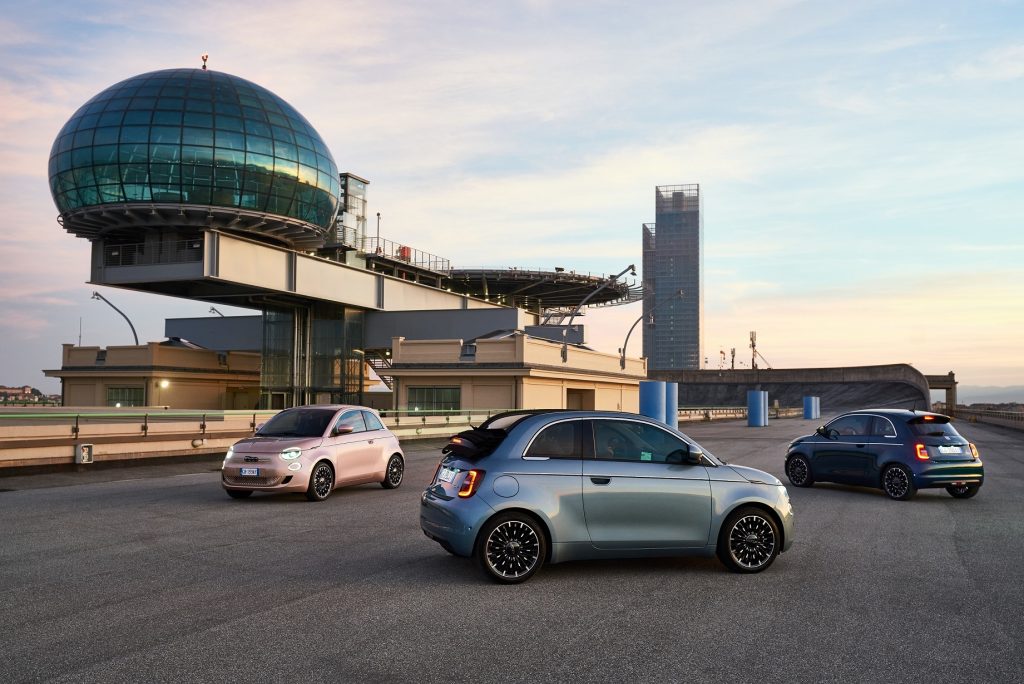 Fiat 500, Dijital Sanat Sahnesi’nde İkonik 500, Tasarımcı Ron Arad’a İlham Kaynağı Oldu