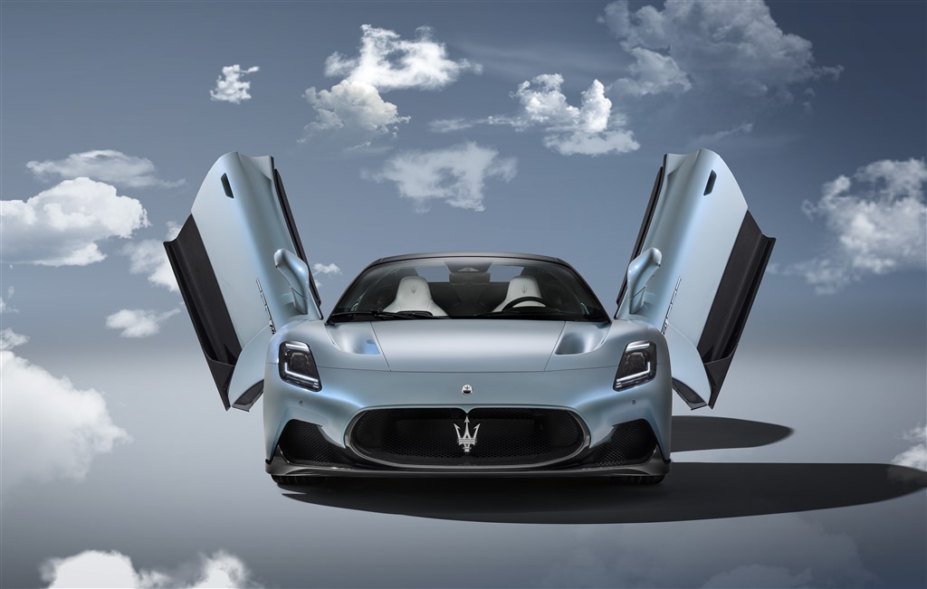 Maserati’den Yeni Spider: “MC20 Cielo”