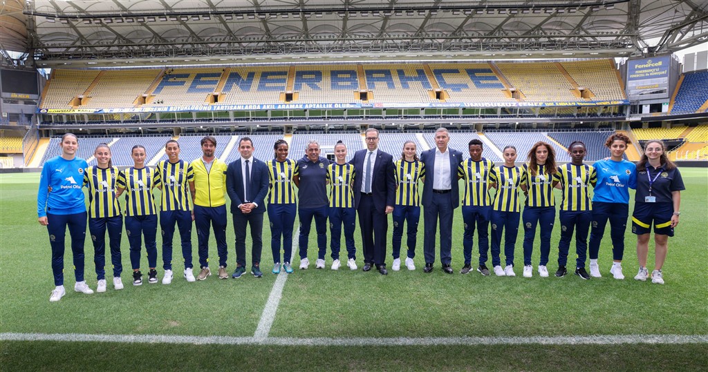 Petrol Ofisi, Fenerbahçe Kadın Futbol Takımı’nın sponsoru oldu