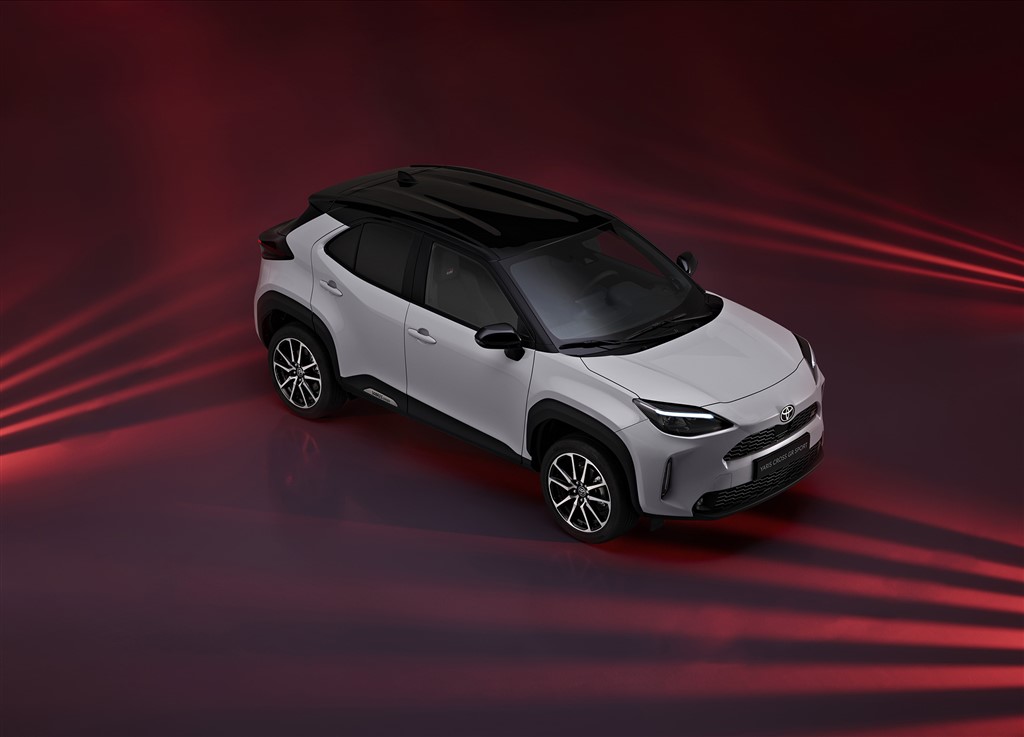 Toyota Motorsporlarından İlham Alan Yaris Cross GR SPORT’u Tanıttı