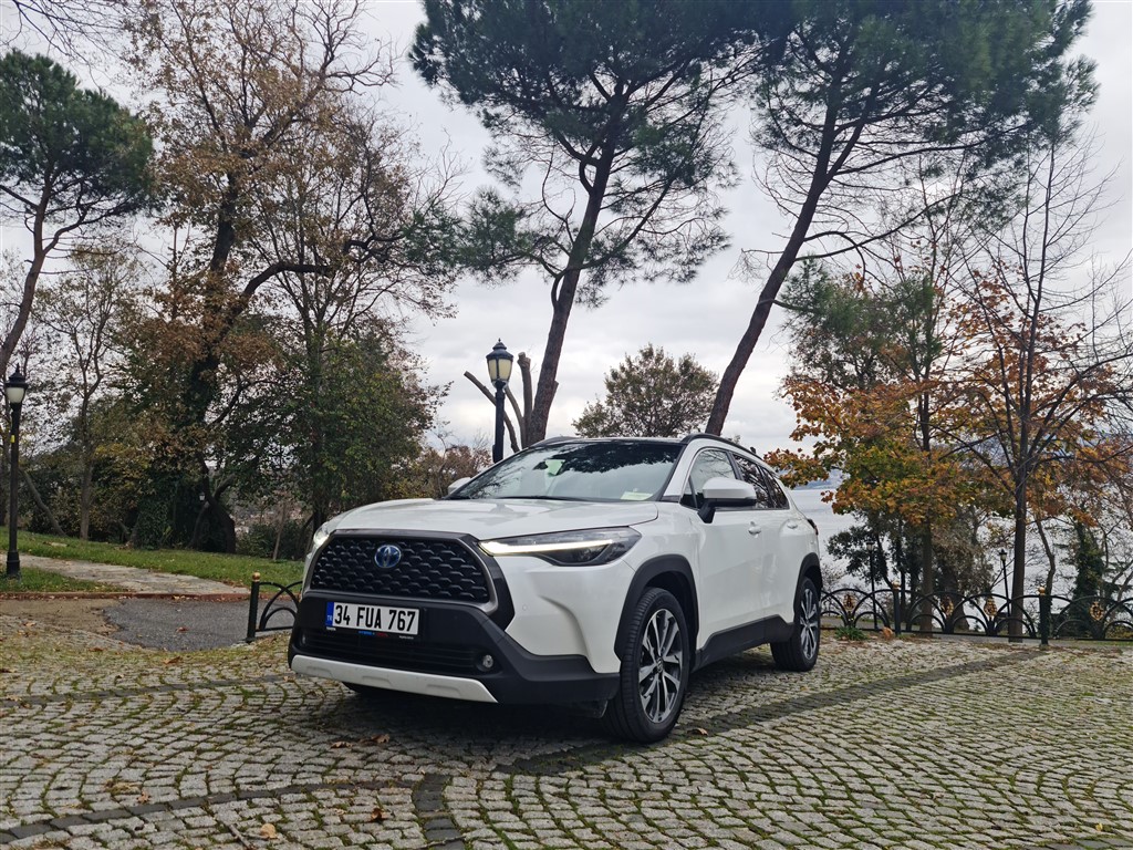 SUV Segmentini Sallayacak: Toyota Corolla Cross