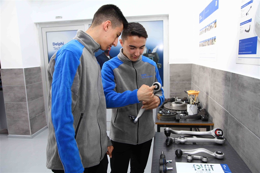 Pendik Borsa İstanbul Mesleki ve Teknik Anadolu Lisesi’nde Delphi Technologies Yedek Parça Laboratuvarı Açıldı! 