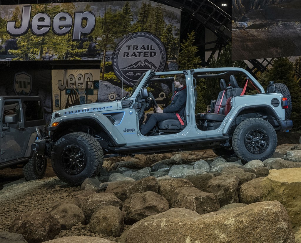 Jeep®, Rubicon Parkurundaki Efsanevi Off-Road  Sürüşlerin 70. Yıldönümünü Tutkunlarıyla Birlikte Kutladı