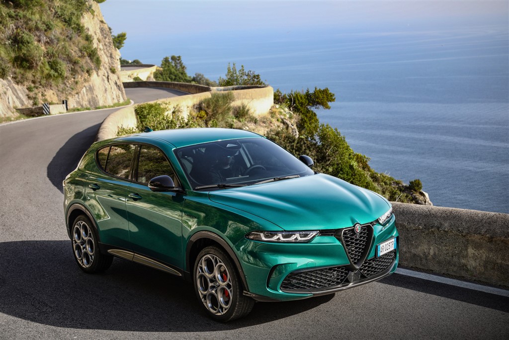 Alfa Romeo Tonale’ye 2024 ‘Yılın Yeşil SUV’u™’ Ödülü