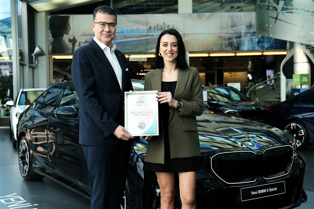 Yeni BMW 5 Serisi  WWCOTY Jürisi Tarafından “Yılın En İyi Büyük Otomobili” Seçildi