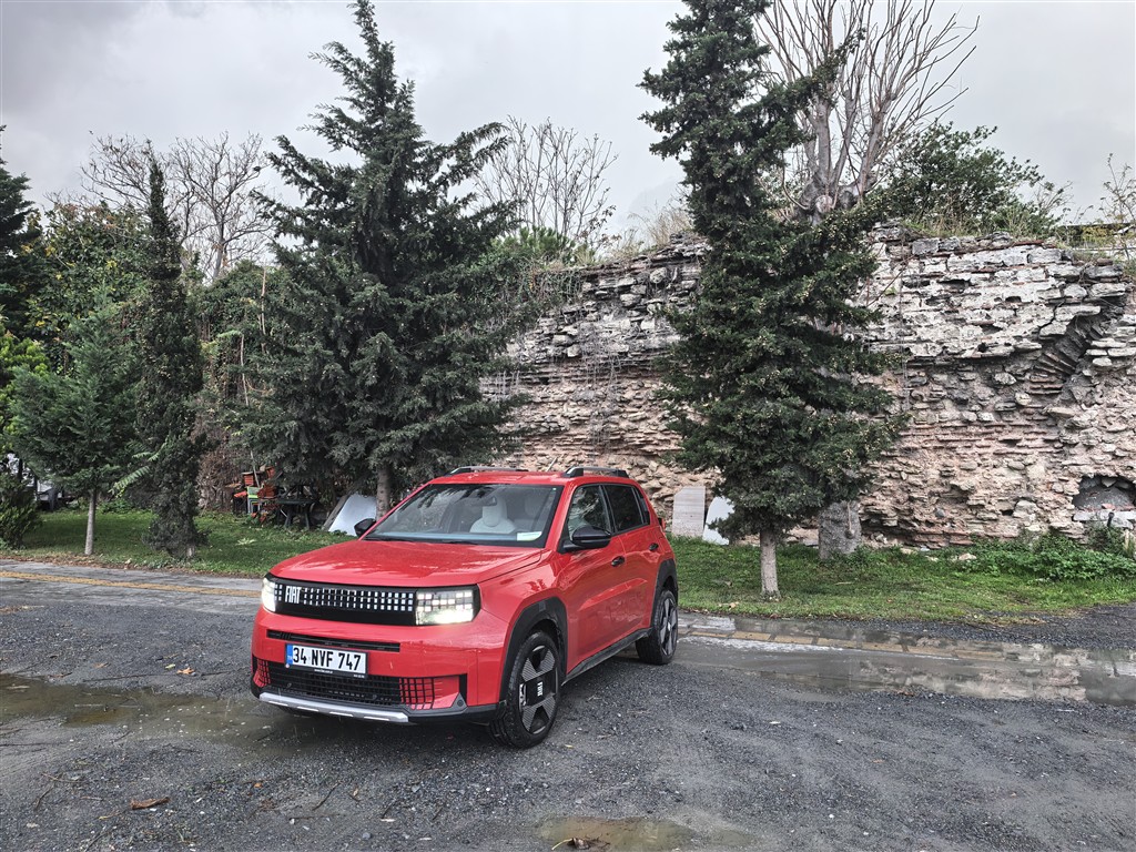 Kendi Küçük İşlev Büyük: Fiat Grande Panda Electric