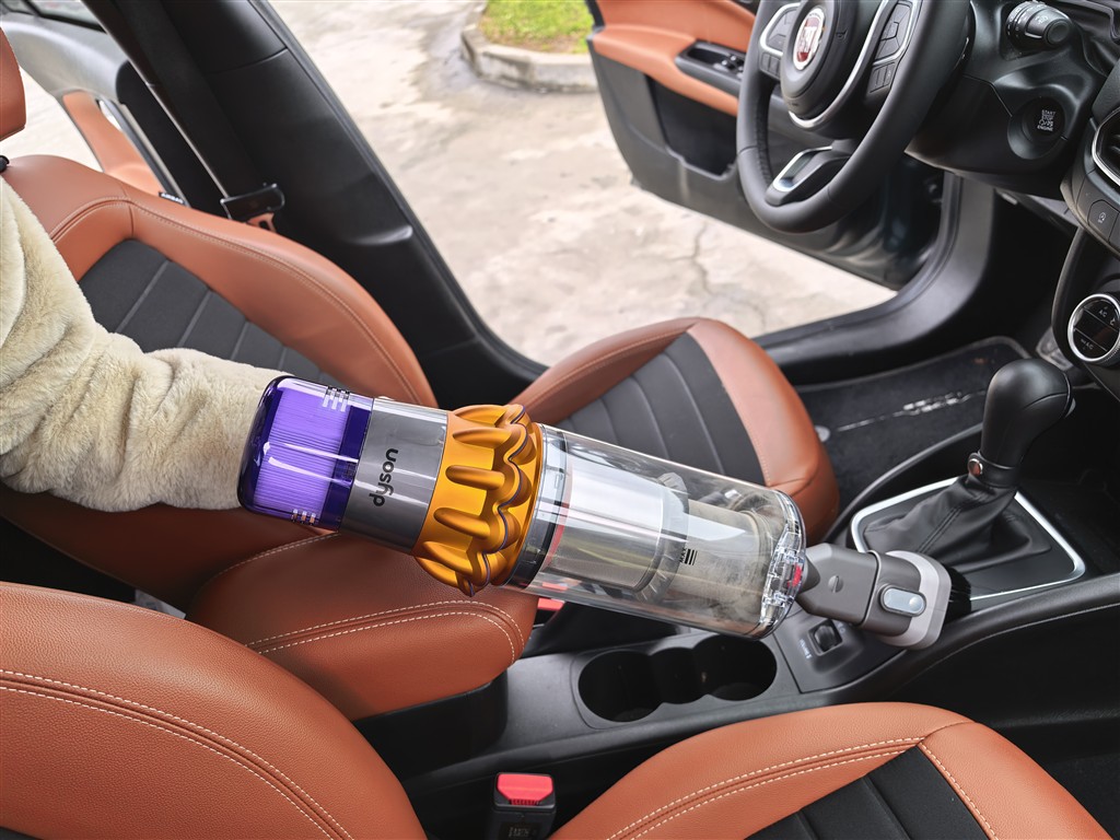 Dyson V15s Detect Submarine: Görünmeyeni Gör, Gerçek Temizliği Hisset