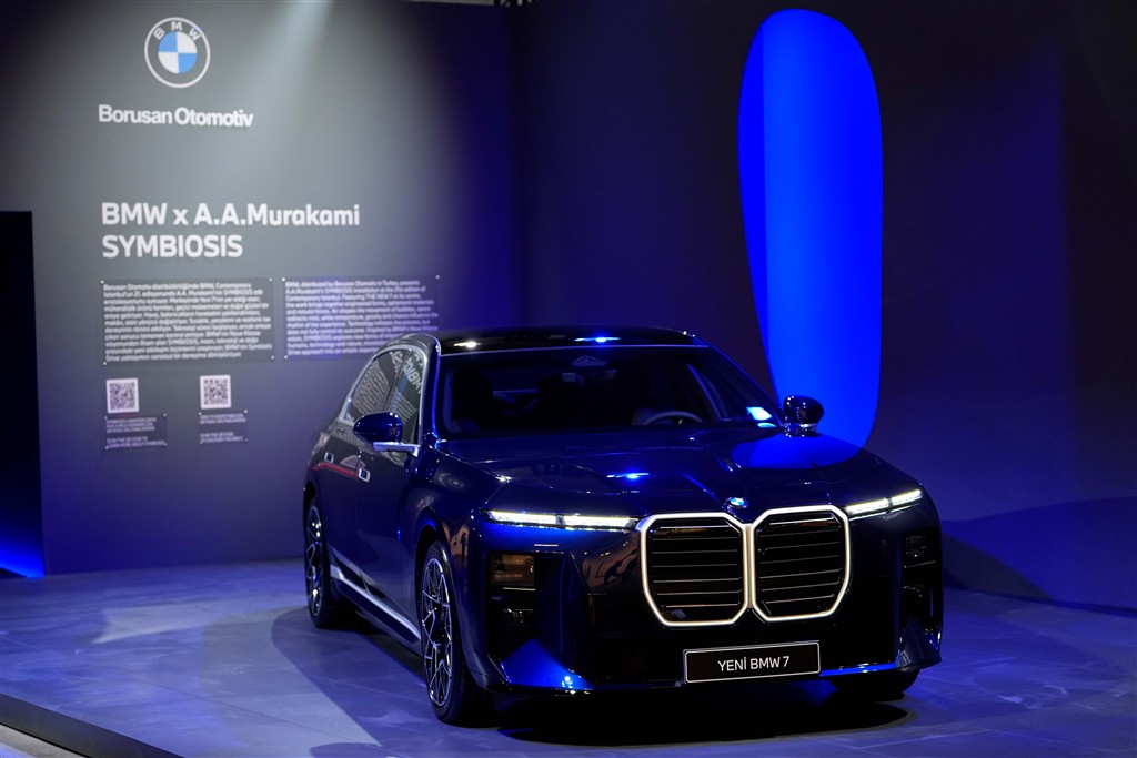 Yeni BMW 7 Serisi, A.A.Murakami’nin “SYMBIOSIS” Enstalasyonuyla Contemporary Istanbul’da Sanatseverlerle Buluşuyor