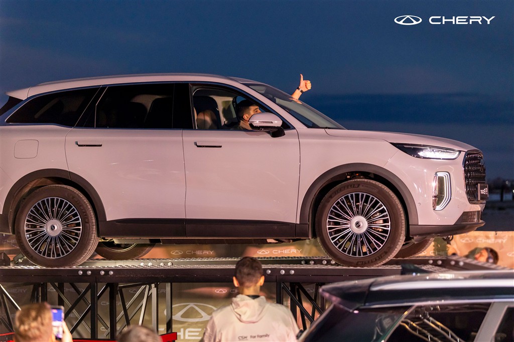 Chery TIGGO 9 CSH 24 Saat Tuzlu Su ve Darbe Testinde Güvenliğini Kanıtladı!